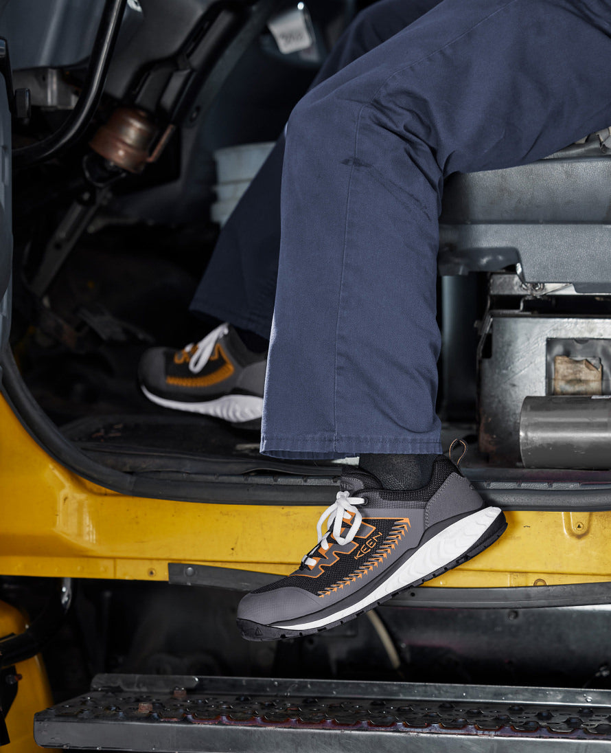 Men's Arvada Work Sneaker (Carbon Toe) | Plaza Taupe/Black - Image 9