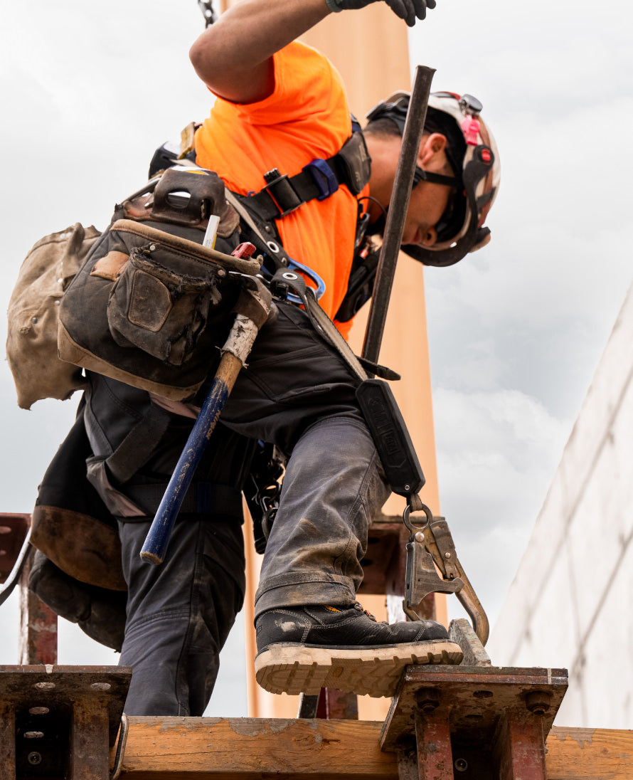 Men's Cincinnati+ 6 Waterproof 90° Heel Boot (Carbon Toe) | Black/Sandshell - Image 8