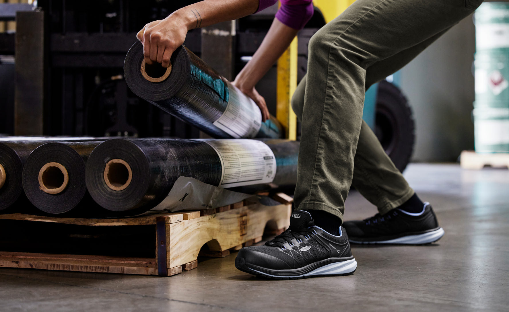 Women's Vista Energy ESD (Carbon Toe) | Hydrangea/Black - Image 6