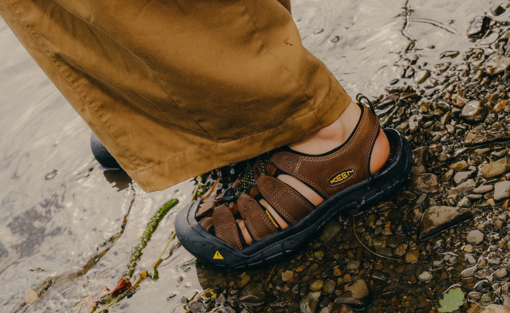 Men's Newport Leather Sandal Wide | Bison - Image 7